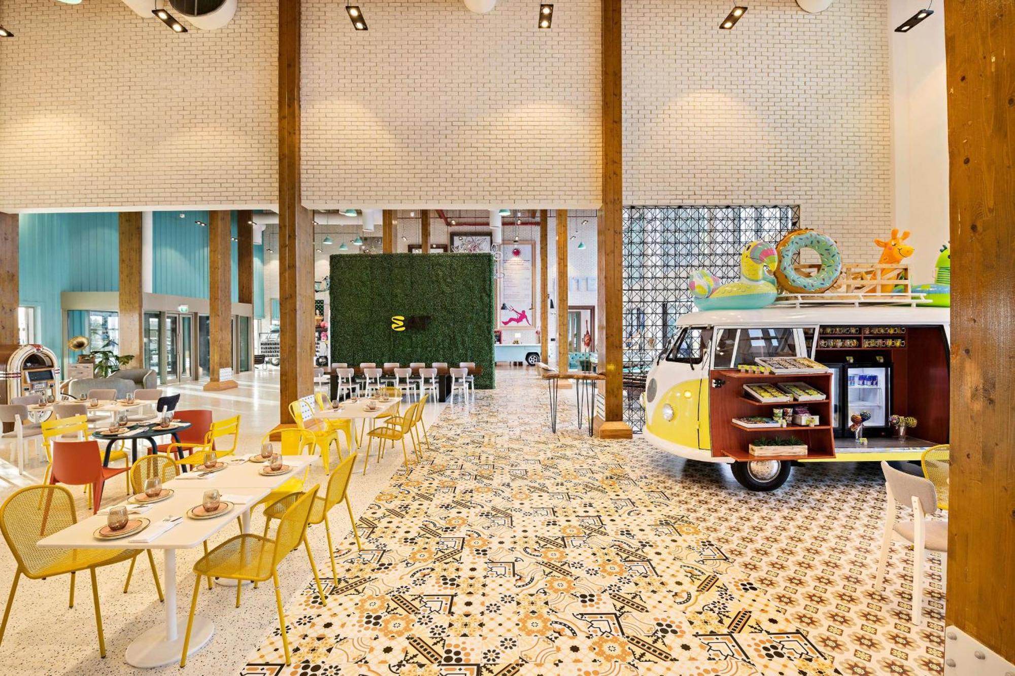 Fuwairit Kite Beach, Tapestry Collection By Hilton Fuwayrit Exteriér fotografie